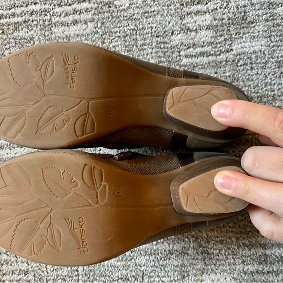 Heeled Ankle Bootie - Picture 6 of 7